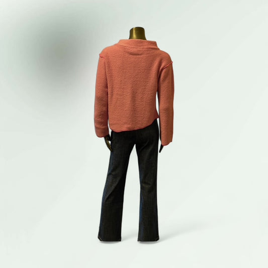 Blush Textured Boat-Neck Sweater- Santali - Lunatisme