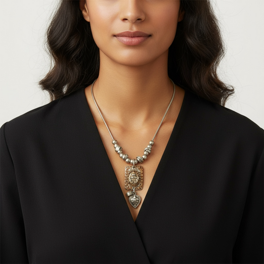 Silver Metal necklace with orange Rhinestones