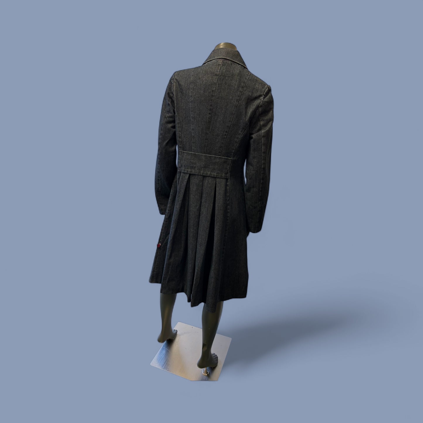 Stylish Long Denim Coat with Gold-Tone Button Detailing STYLE W30/DN