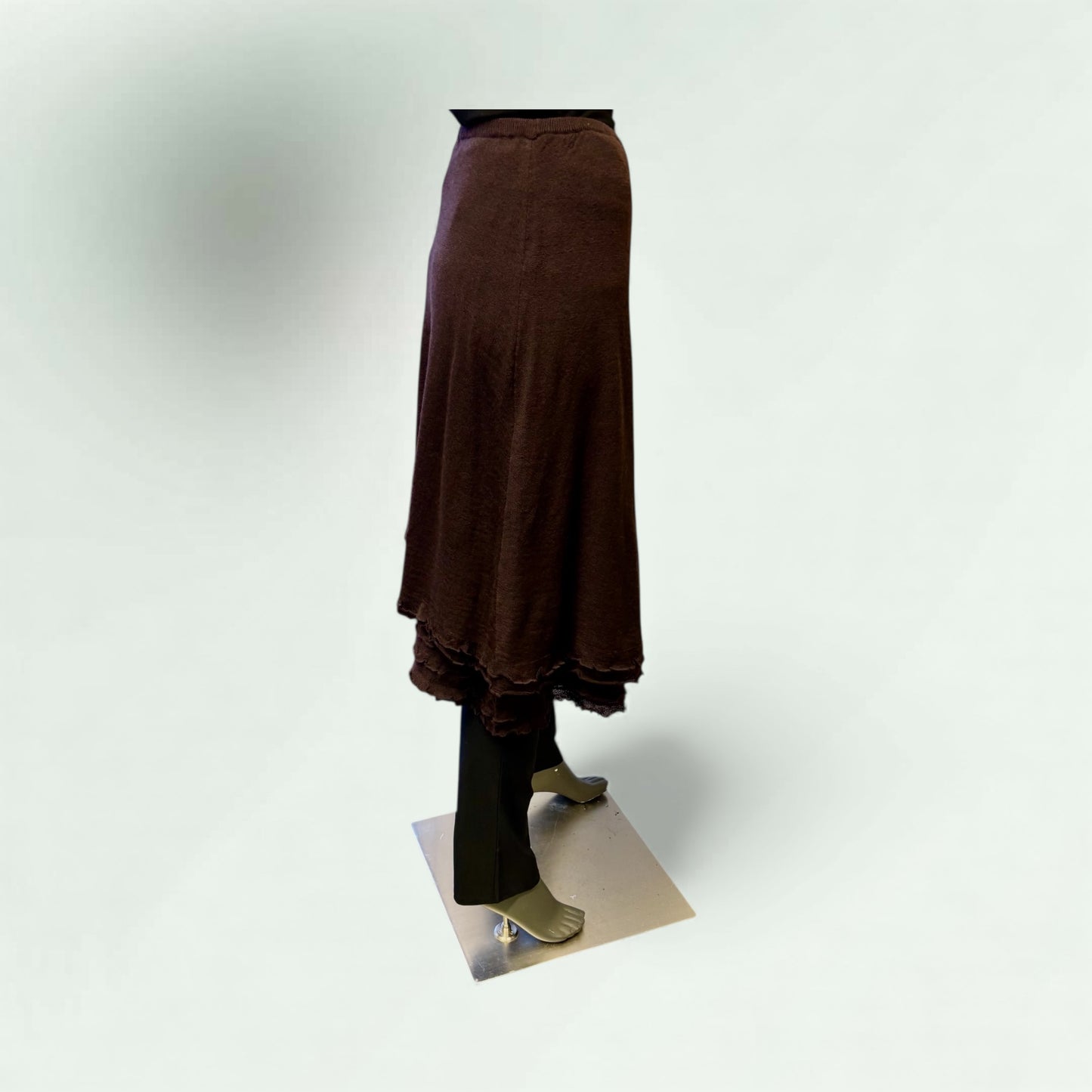 Side View of the Frill detail Skirt