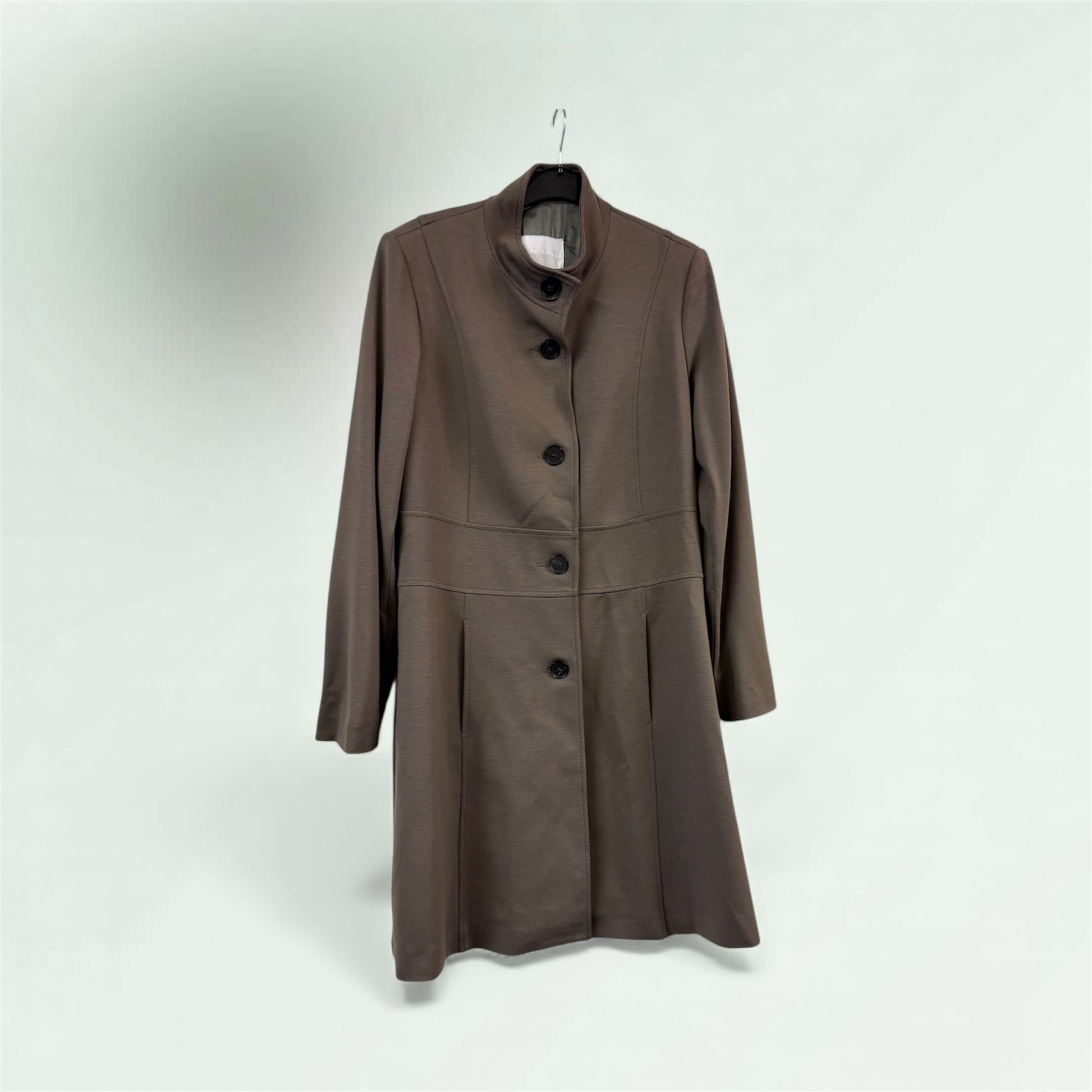 Frot View of the tailored mid length Coat