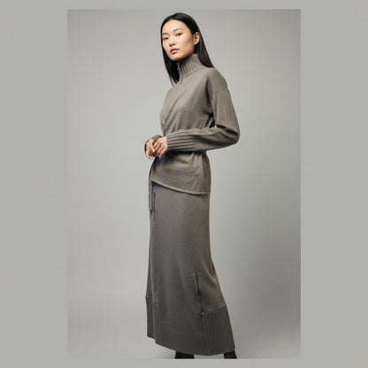 LONG KNITTED PULL UP SKIRT WITH ZIP AND RIB DETAIL Style No. Box 10