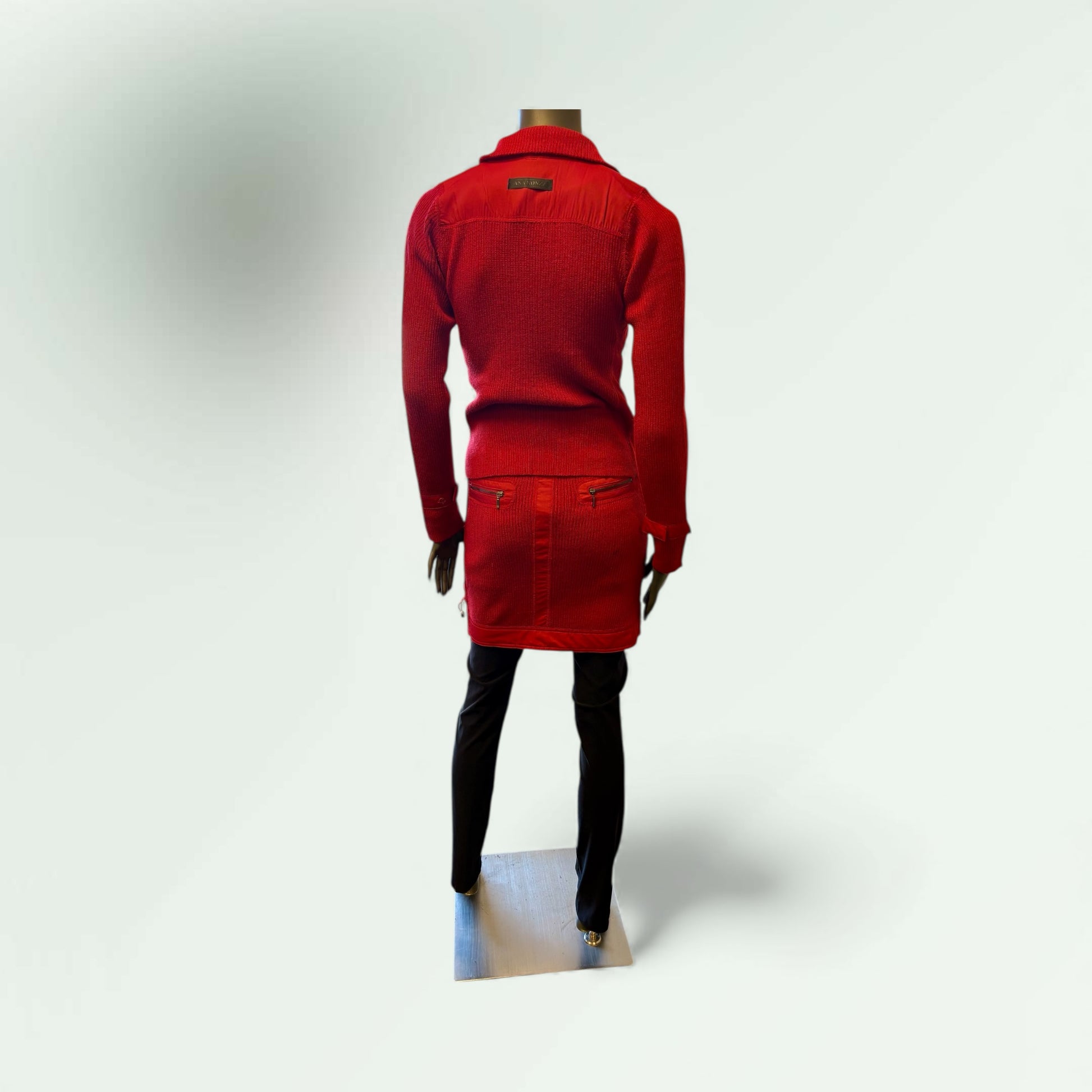 Back view of the Silouette 