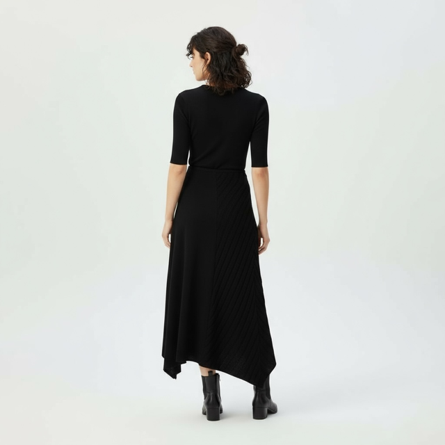 Women's Knitted Midi Skirt – Half Ribbed Design in Black Style Book 25 - Extravagance Fashion 