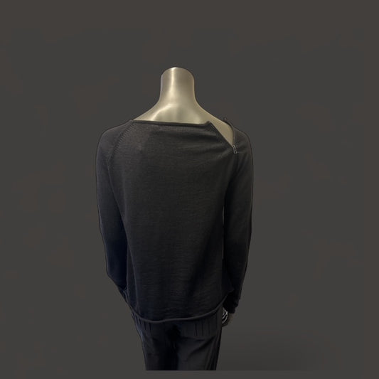 Mid lenght Sweater with Zip detail  Style Box 05