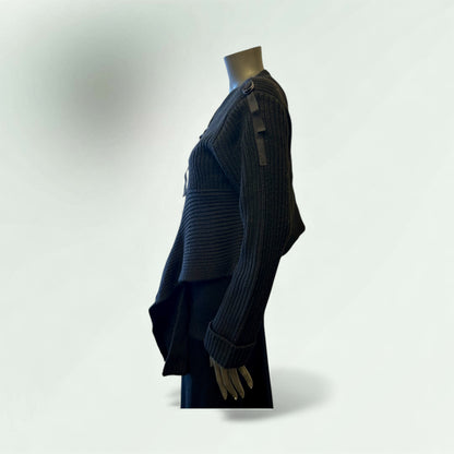 Side View of the ribbed Cardigan