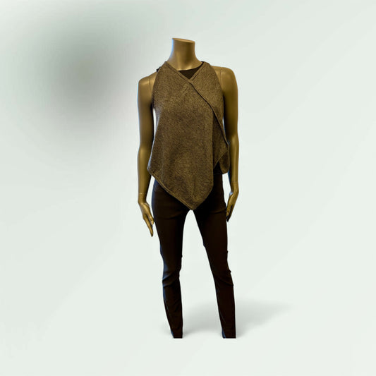 Contemporary Assymetric top with ribbed back style Cabana 80 - Extravagance Fashion 