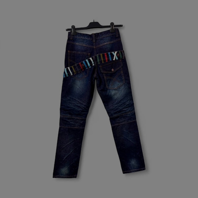 Dark Wash Denim Jeans with Contrast Stitching and Striped Detail