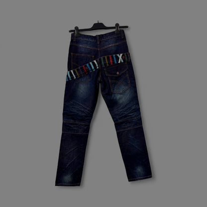 Dark Wash Denim Jeans with Contrast Stitching and Striped Detail