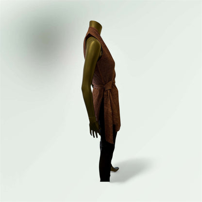 side view of the dusky Pink gilet